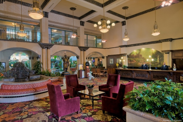 Hotel Embassy Suites by Hilton Los Angeles Downey